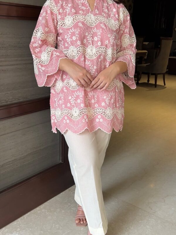 Breezy elegance in summer hues ☀️✨Embroidered by skilled artisans — made to keep you cool and gl (2) Breezy elegance in summer hues ☀️✨Embroidered by skilled artisans — made to keep you cool and gl (2)