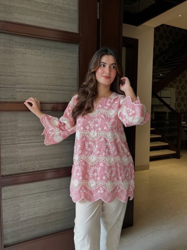 Breezy elegance in summer hues ☀️✨Embroidered by skilled artisans — made to keep you cool and gl (3) Breezy elegance in summer hues ☀️✨Embroidered by skilled artisans — made to keep you cool and gl (3)