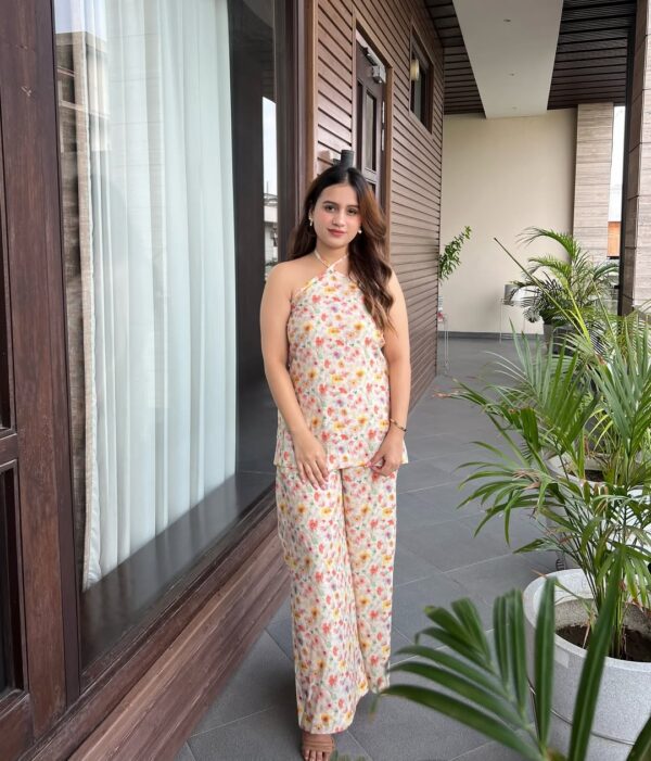 Floral, flowy, and forever timeless.Meet the cord set your wardrobe has been waiting for.For fur (1)