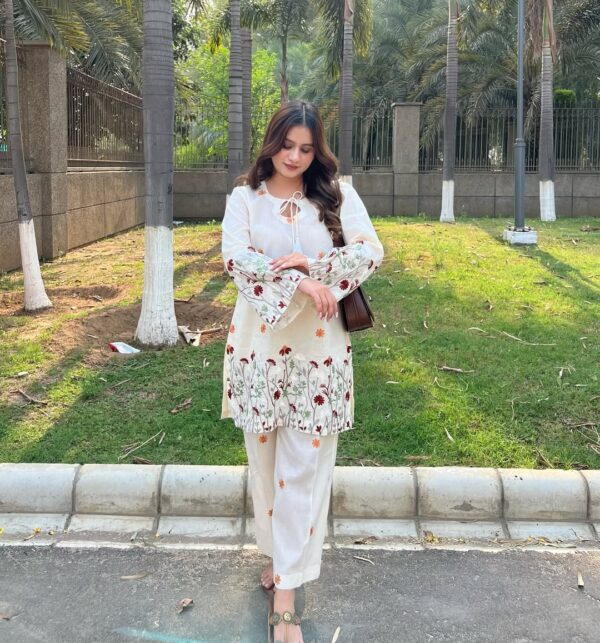 Introducing our mulmul cotton co-ord set perfect for summers. It features intricate embroidery a (1)