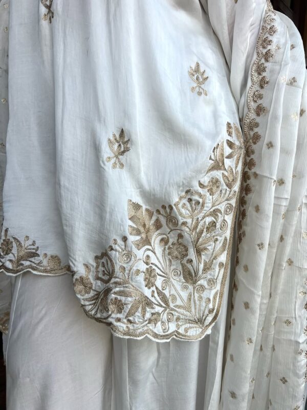 ✨ Tilla Embroidery Suit ✨✔ Crafted by skilled artisans✔ Intricate metallic threadwork (Tilla) on (2) ✨ Tilla Embroidery Suit ✨✔ Crafted by skilled artisans✔ Intricate metallic threadwork (Tilla) on (2)