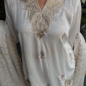 ✨ Tilla Embroidery Suit ✨✔ Crafted by skilled artisans✔ Intricate metallic threadwork (Tilla) on (4) ✨ Tilla Embroidery Suit ✨✔ Crafted by skilled artisans✔ Intricate metallic threadwork (Tilla) on (4)